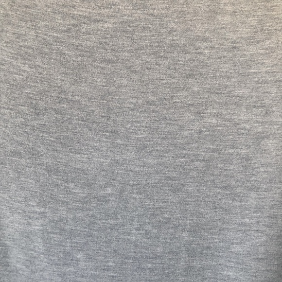 Athleta Gray Peaceful Pullover Round Neck Stretch Jersey Knit Top Size Small - Picture 10 of 12
